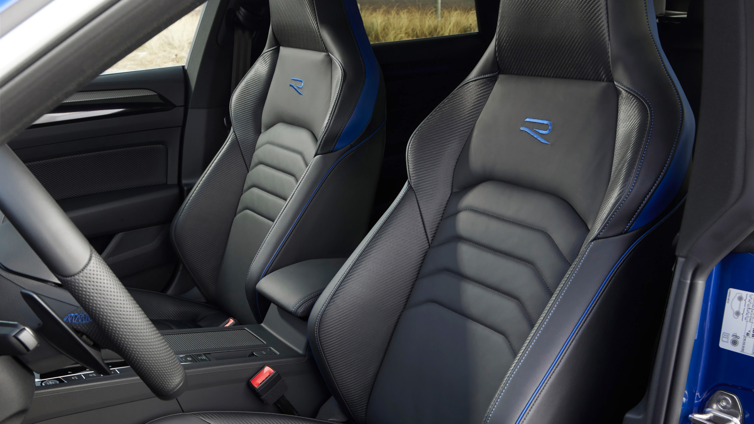 2021 Volkswagen Arteon R - interior 