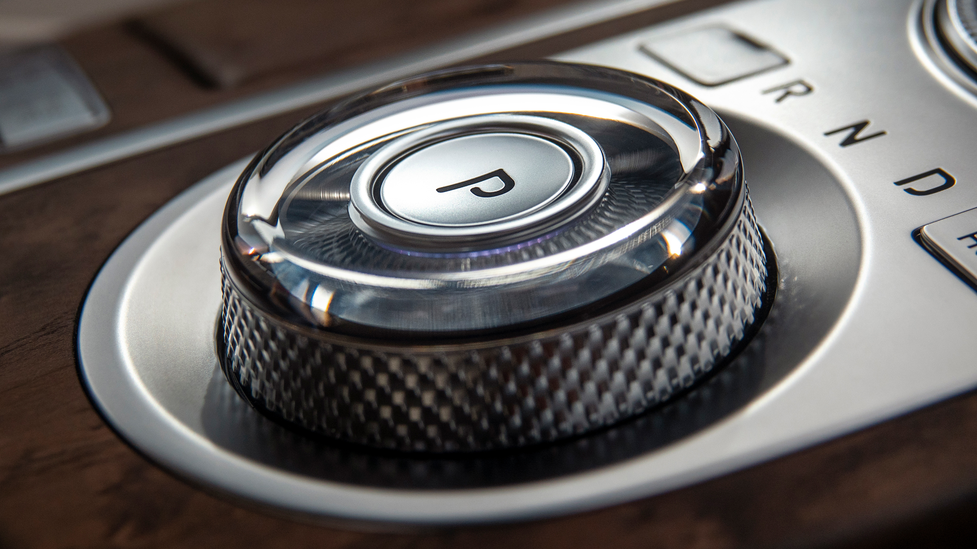 Genesis G80 saloon gear selector