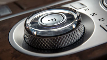 Genesis G80 saloon gear selector