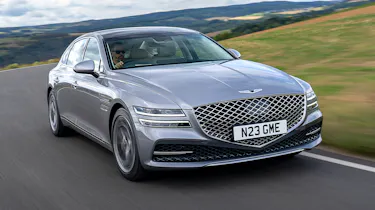 Genesis G80 saloon front tracking