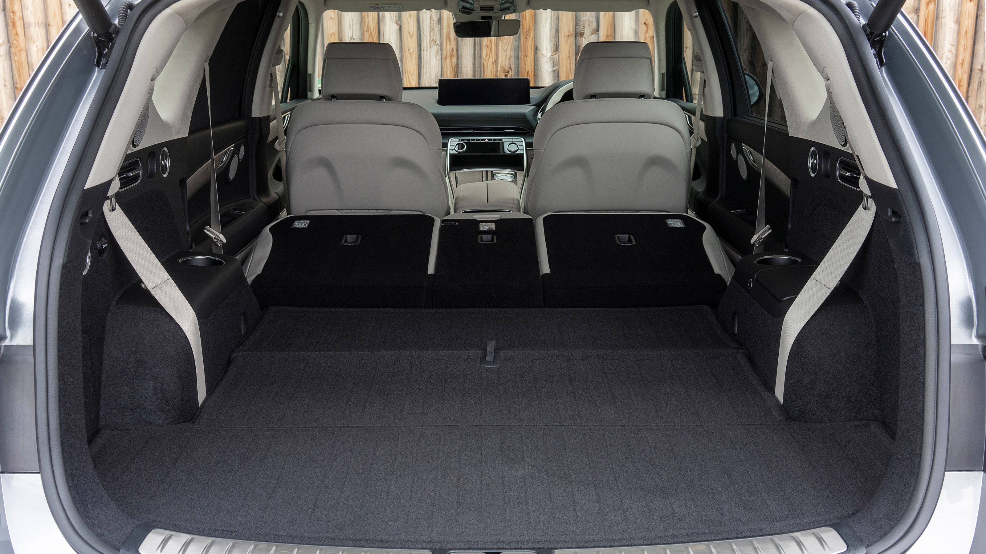 Genesis GV80 SUV boot
