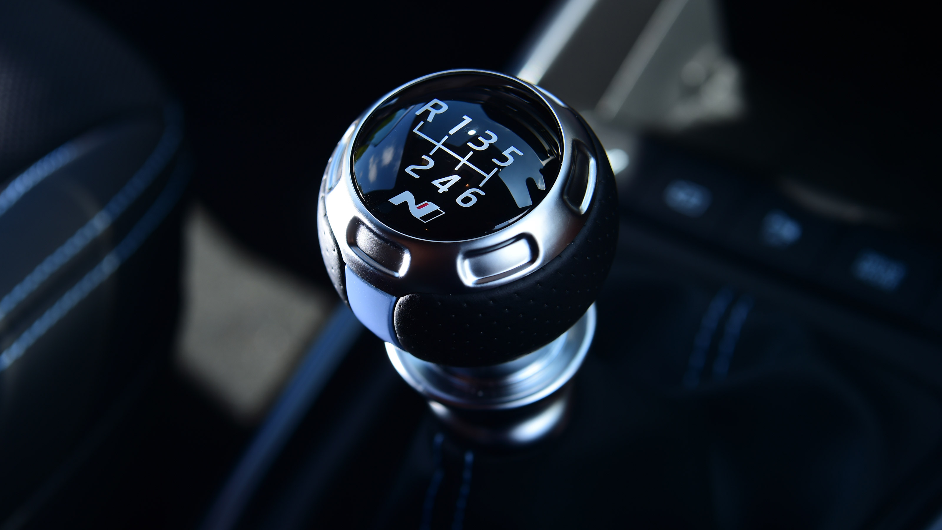 Hyundai i20 N hatchback gearlever