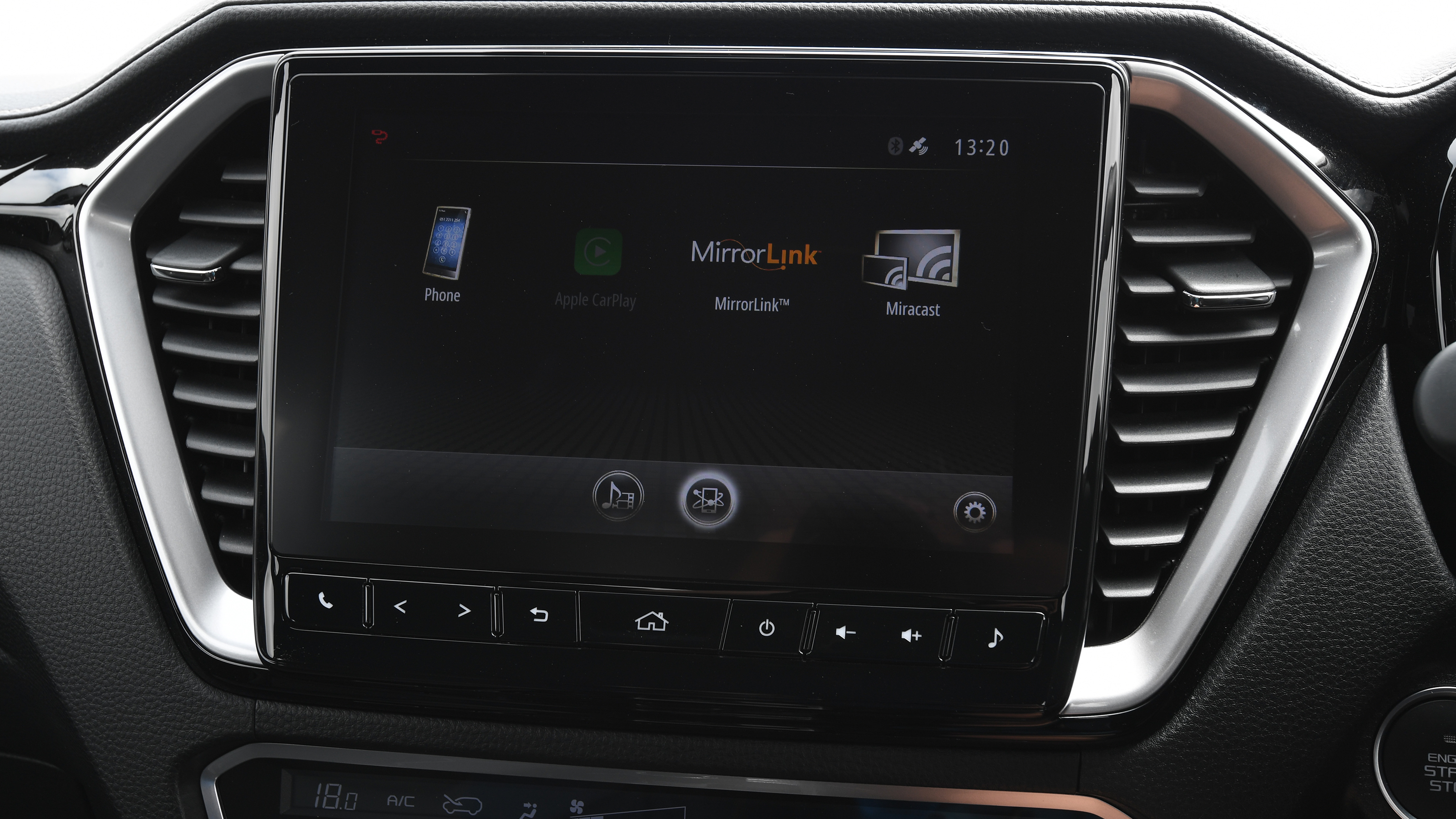 2021 Isuzu D-Max touchscreen