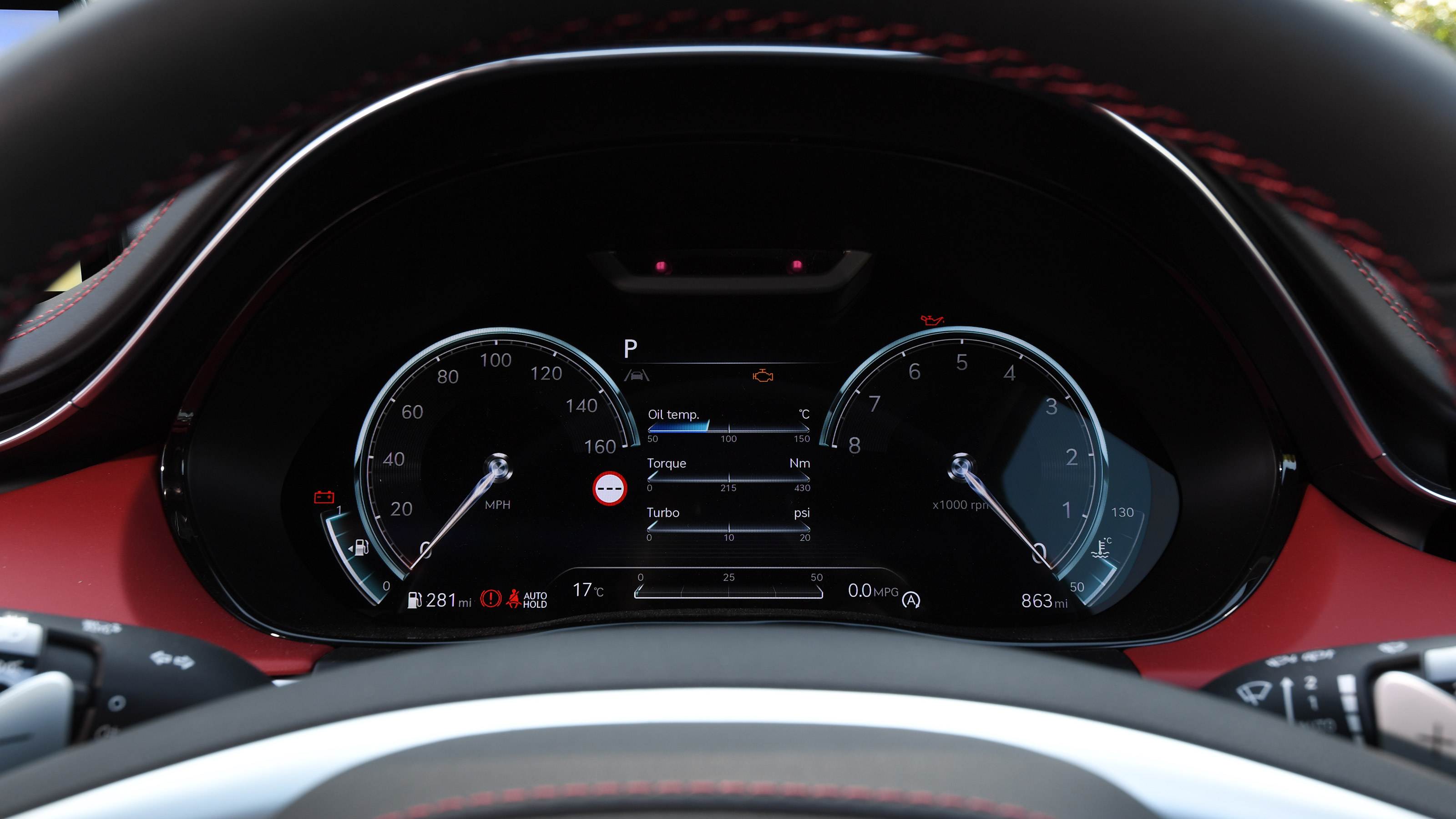 Genesis GV70 SUV instrument binnacle