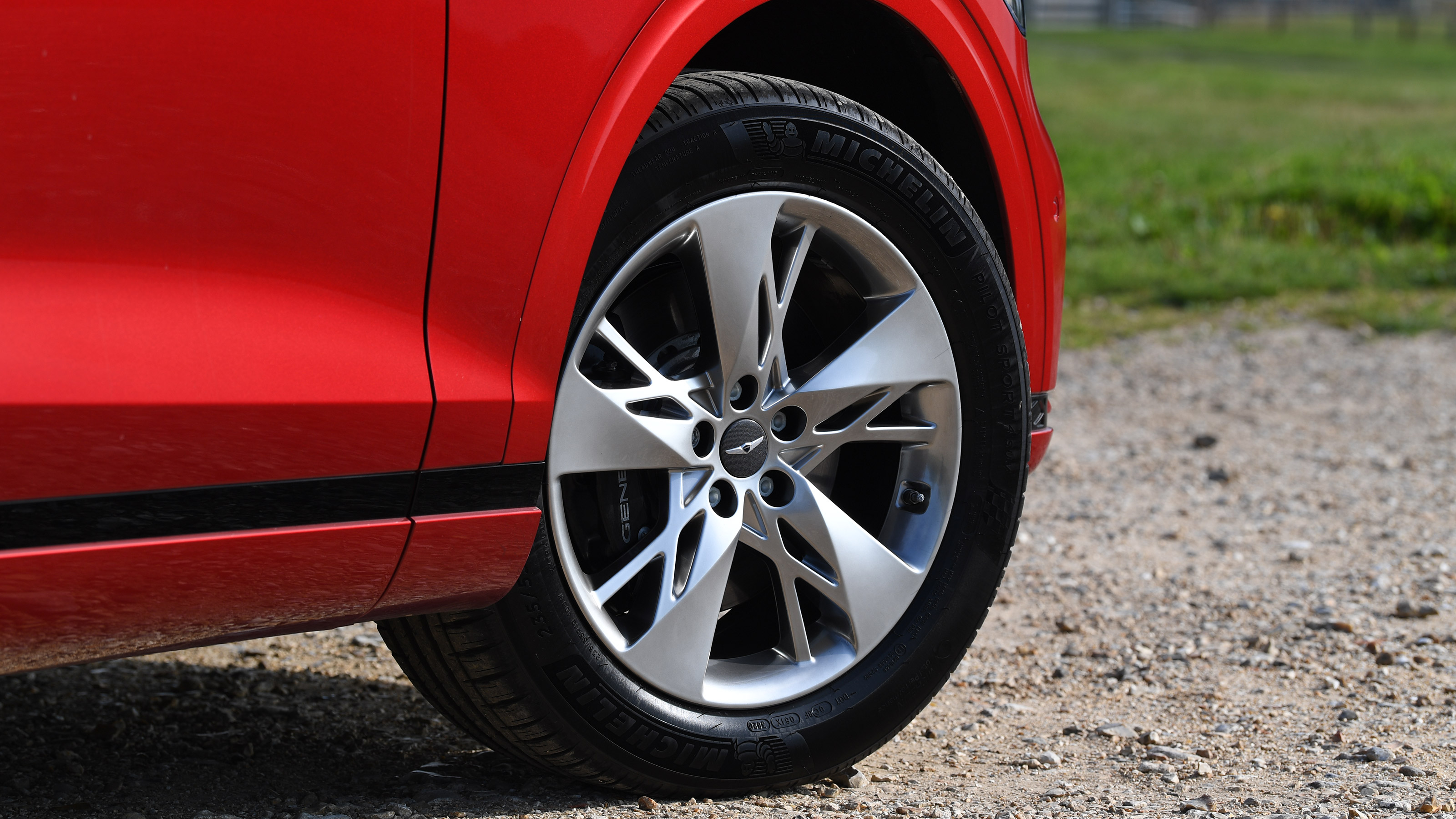 Genesis GV70 SUV alloy wheels