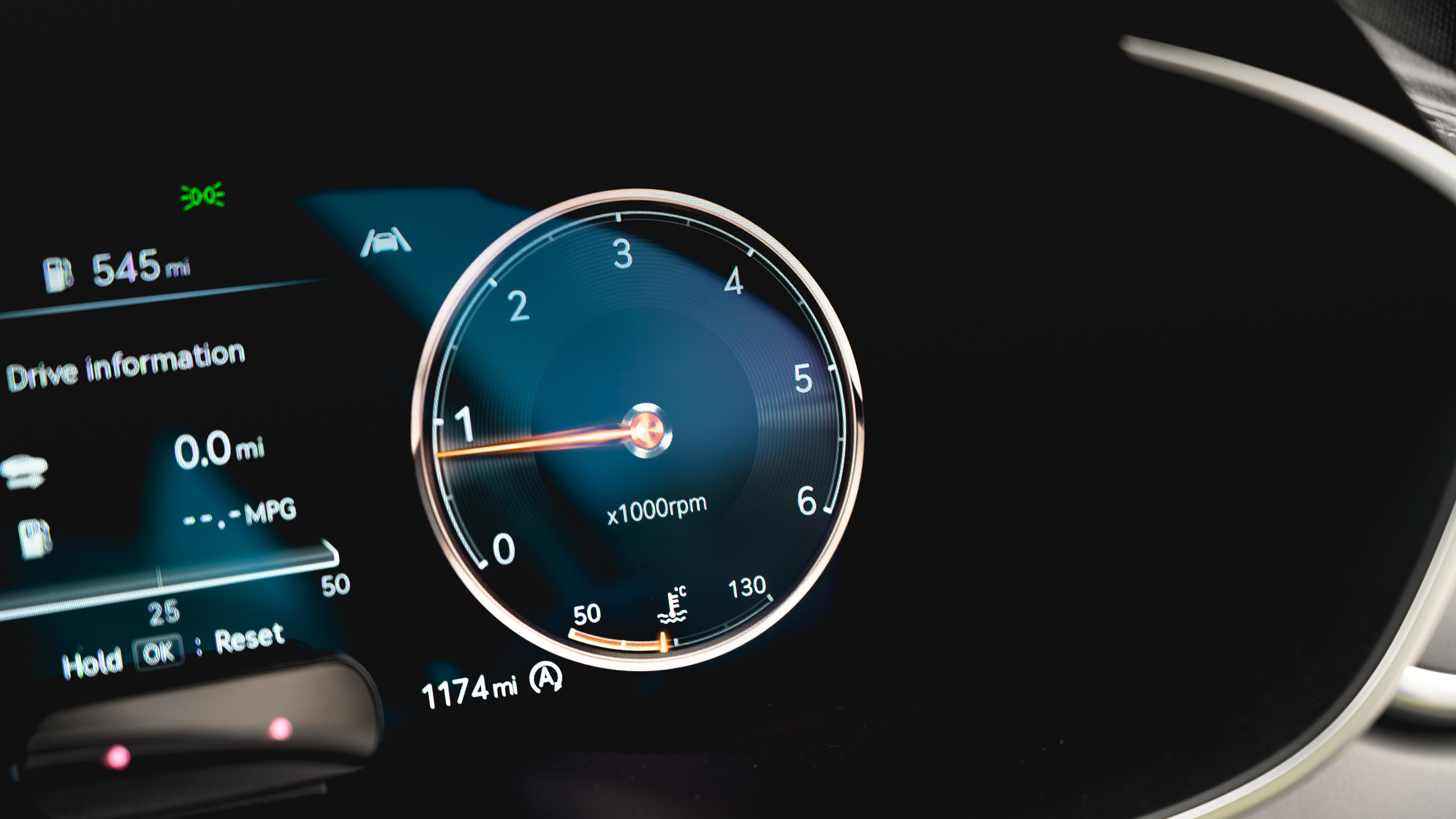 Genesis G70 saloon instrument display