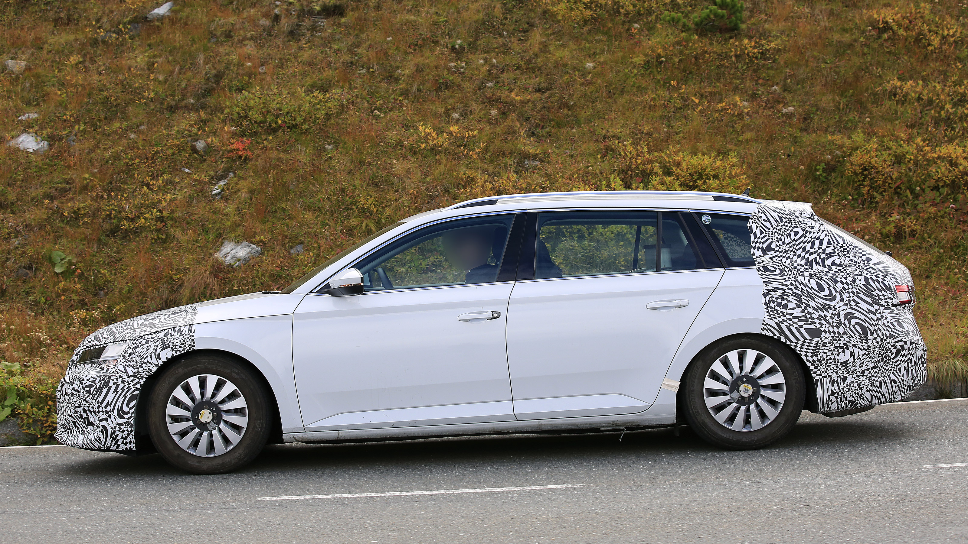 2023 skoda superb prototype side