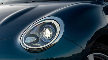 ORA Cat headlight