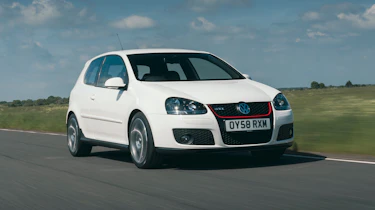 Volkswagen Golf GTI Mk5 dynamic