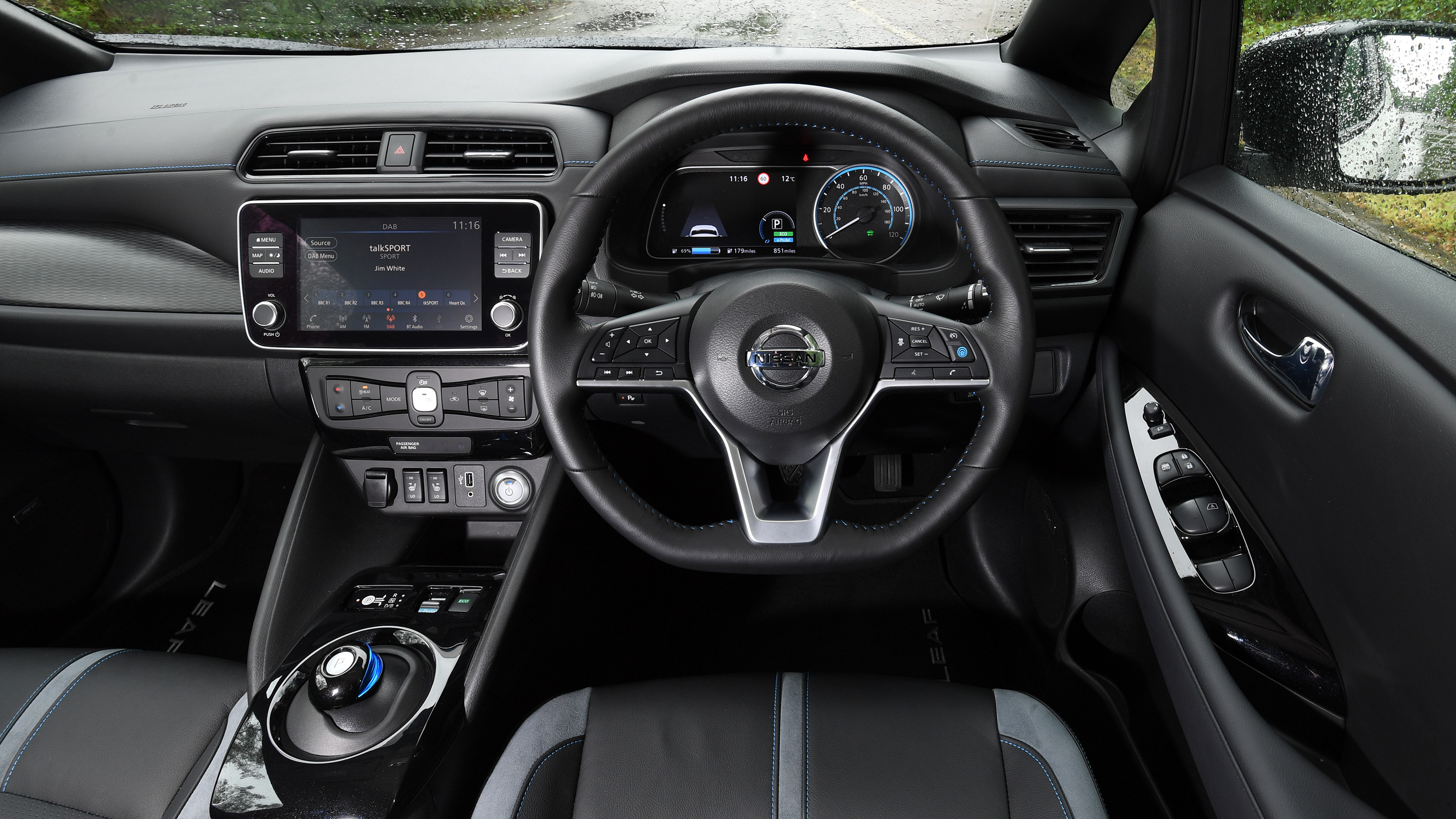 Nissan Leaf - interior