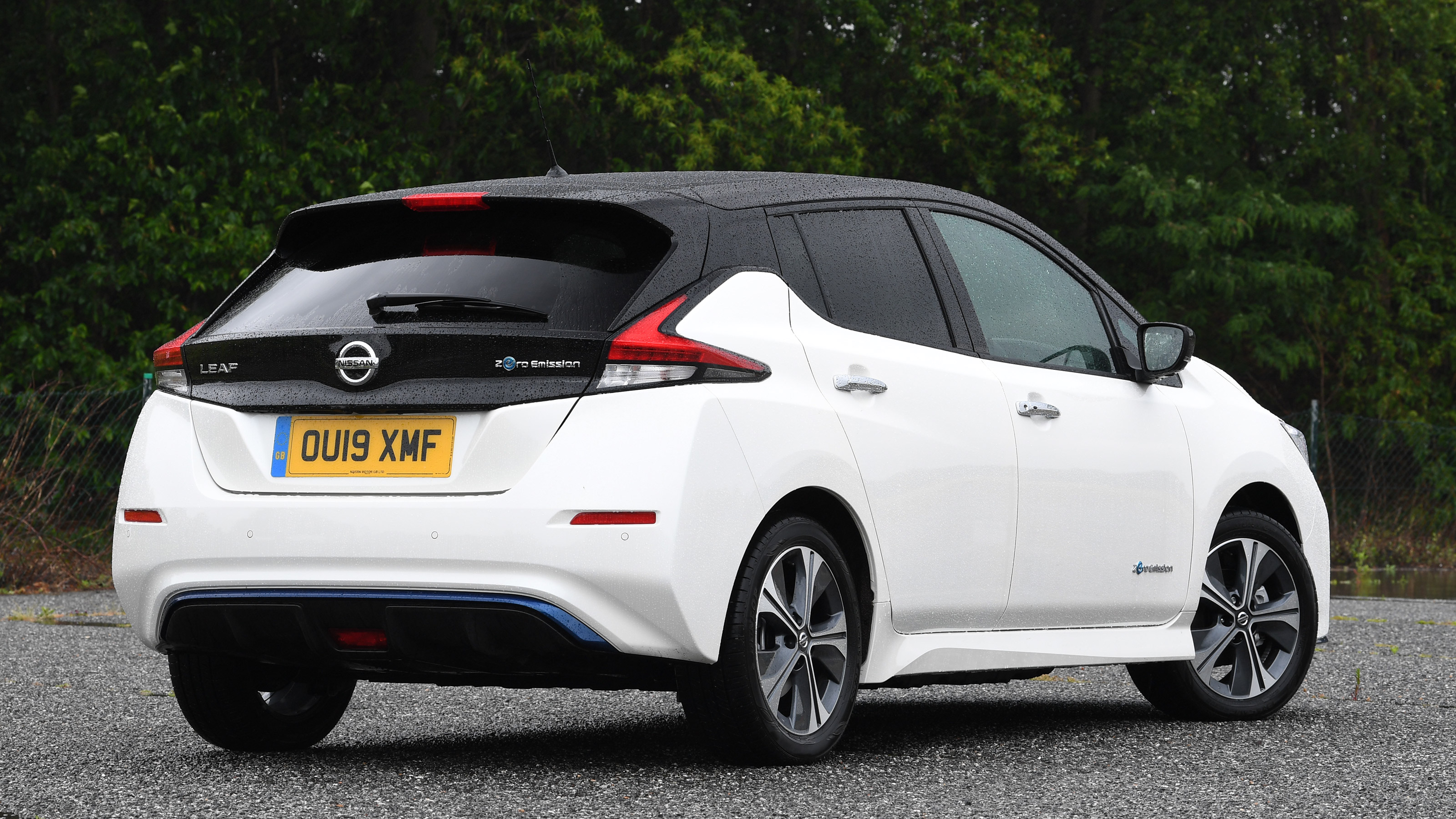 Nissan Leaf - rear static