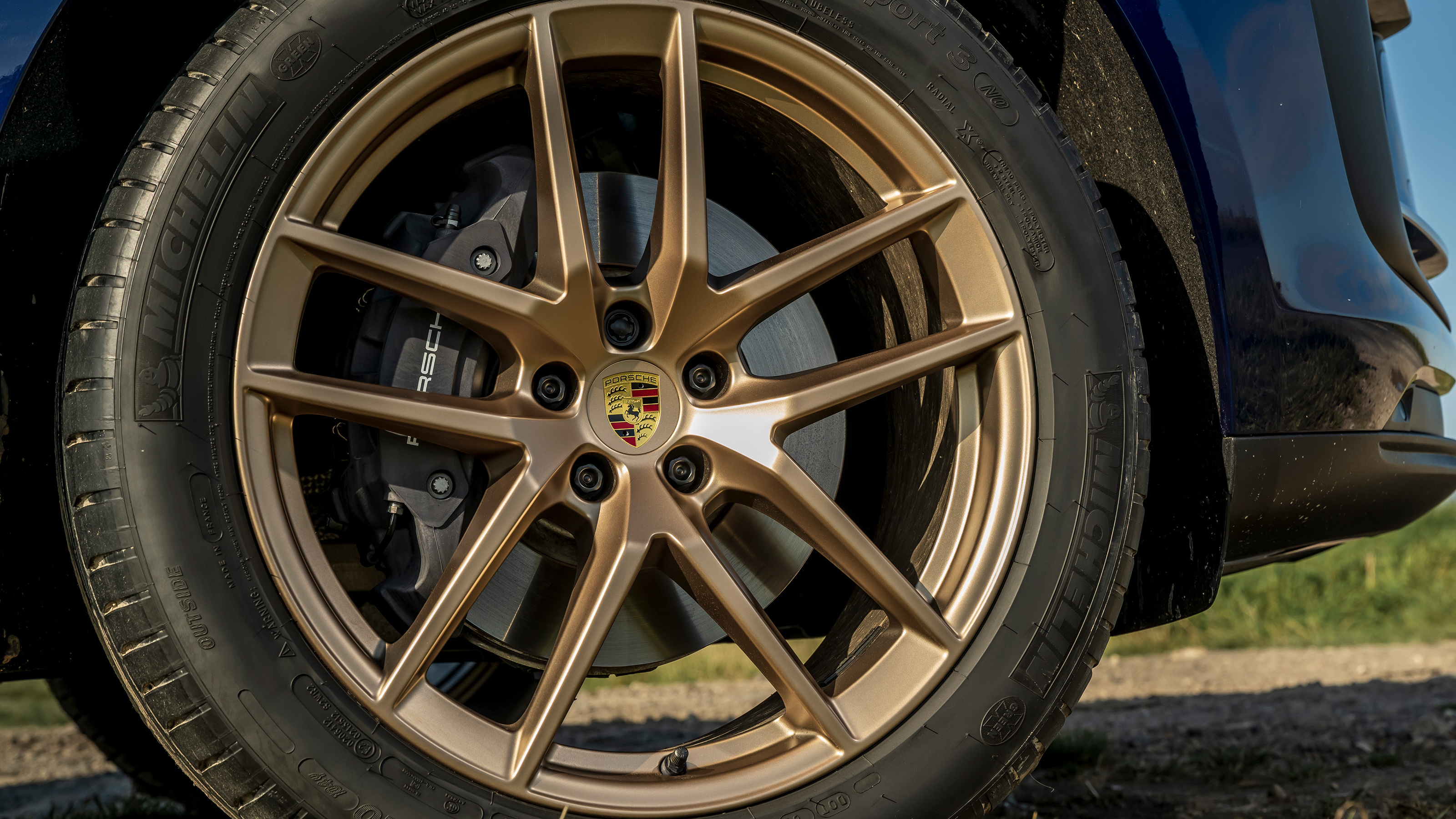 Porsche Macan wheel