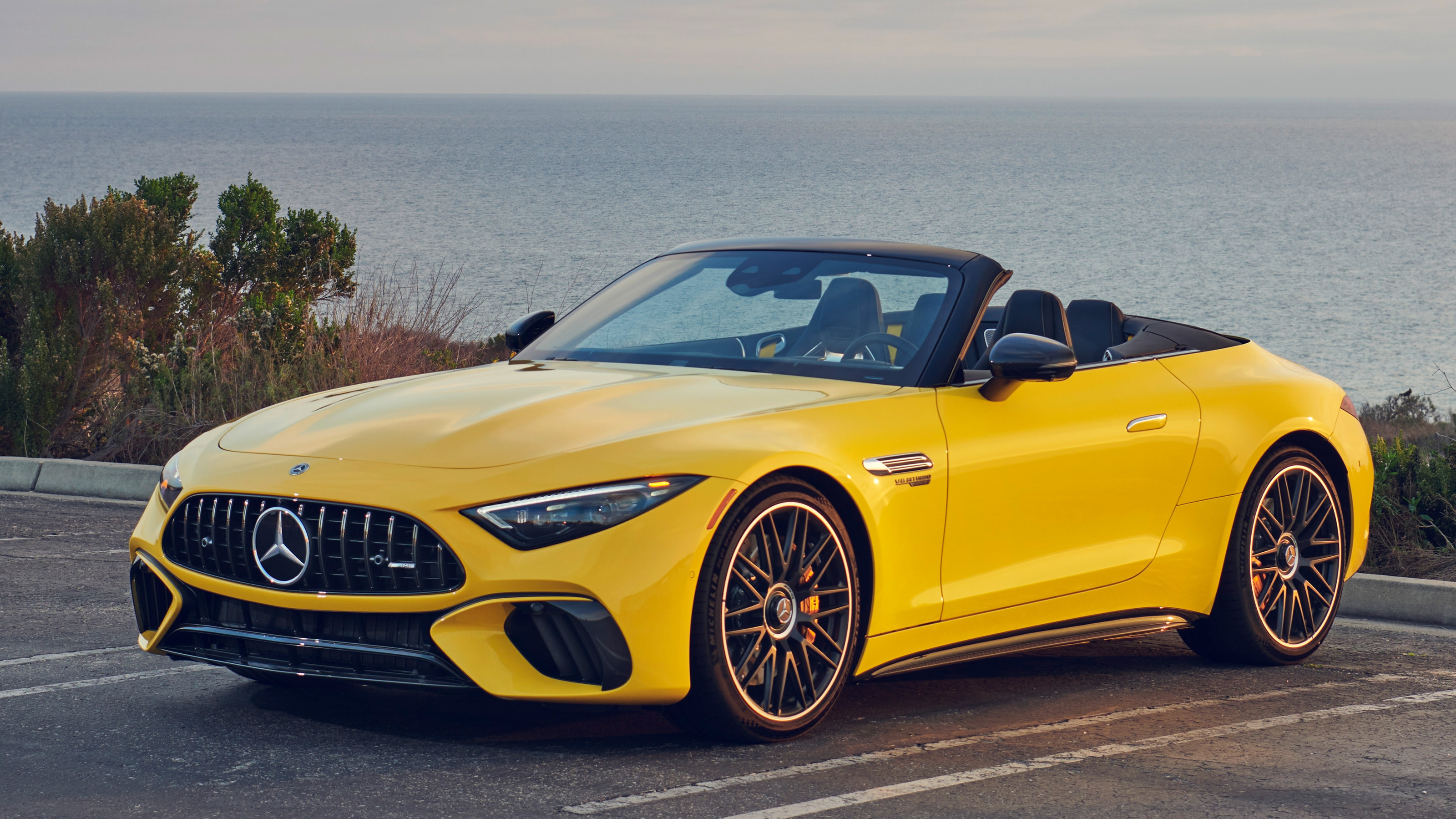 2022 Mercedes-AMG SL front