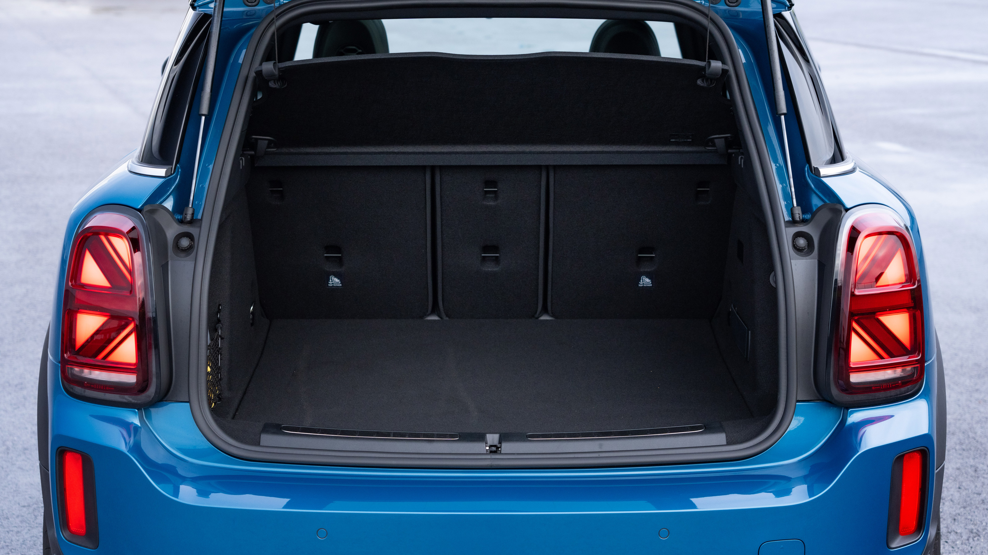MINI Countryman PHEV boot