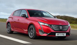 2022 Peugeot 308 driving
