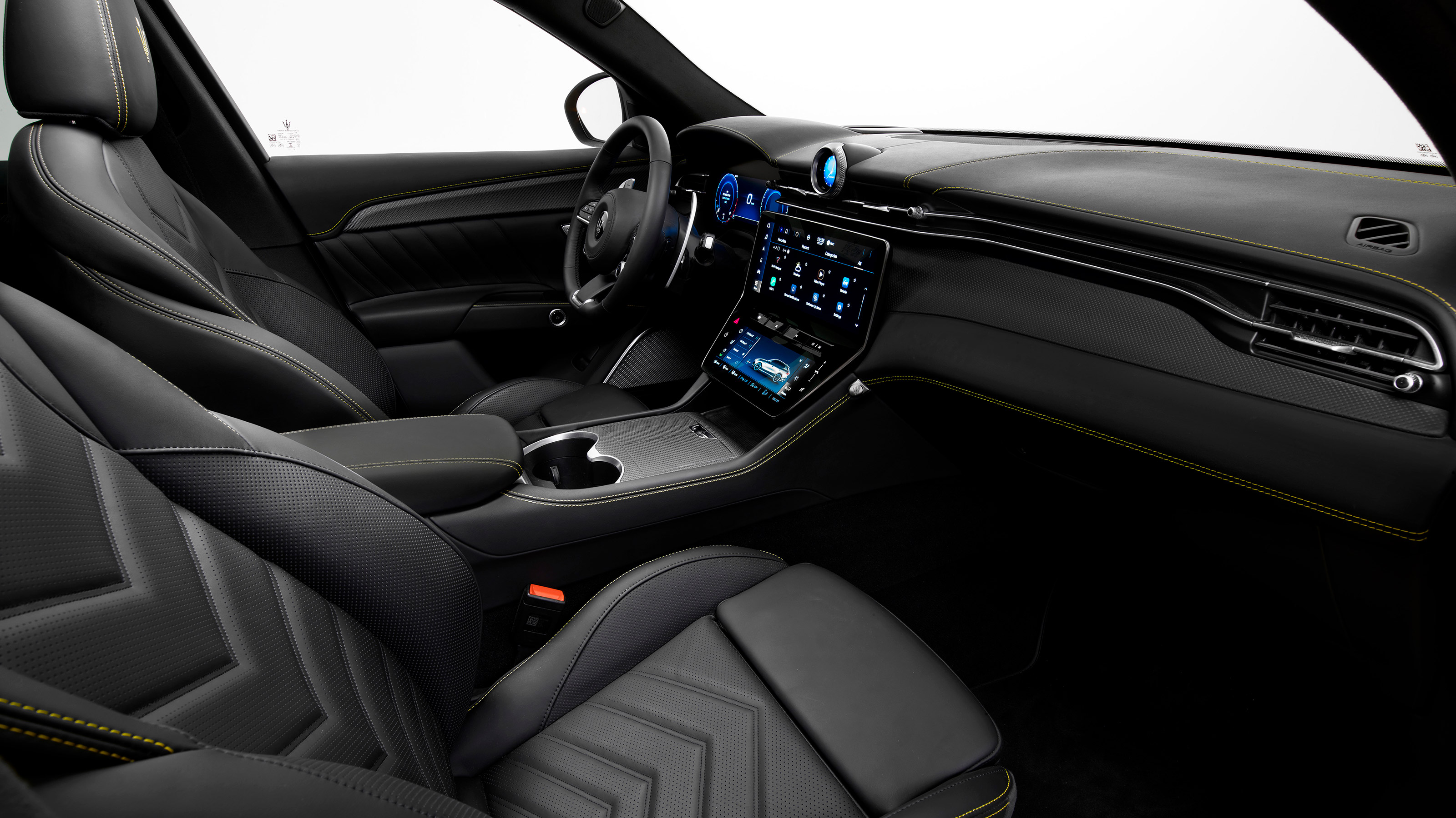 Maserati Grecale front seats