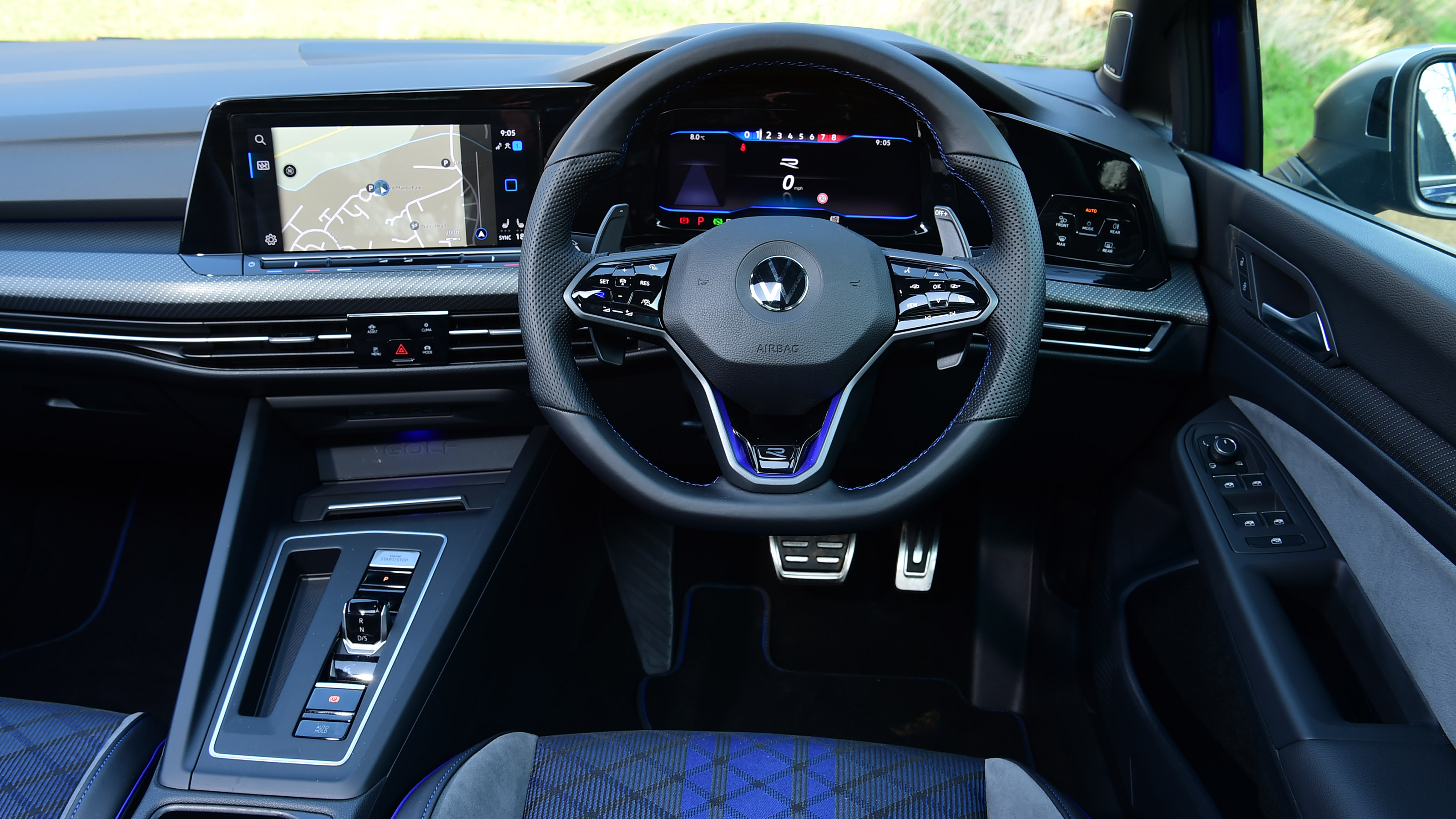 2022 Volkswagen Golf R estate driver seat