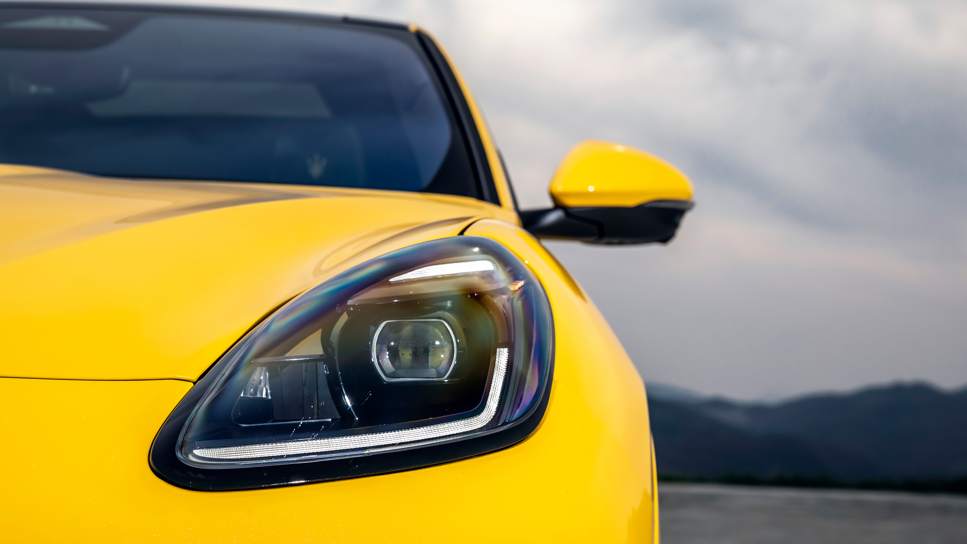 Maserati Grecale Trofeo headlight