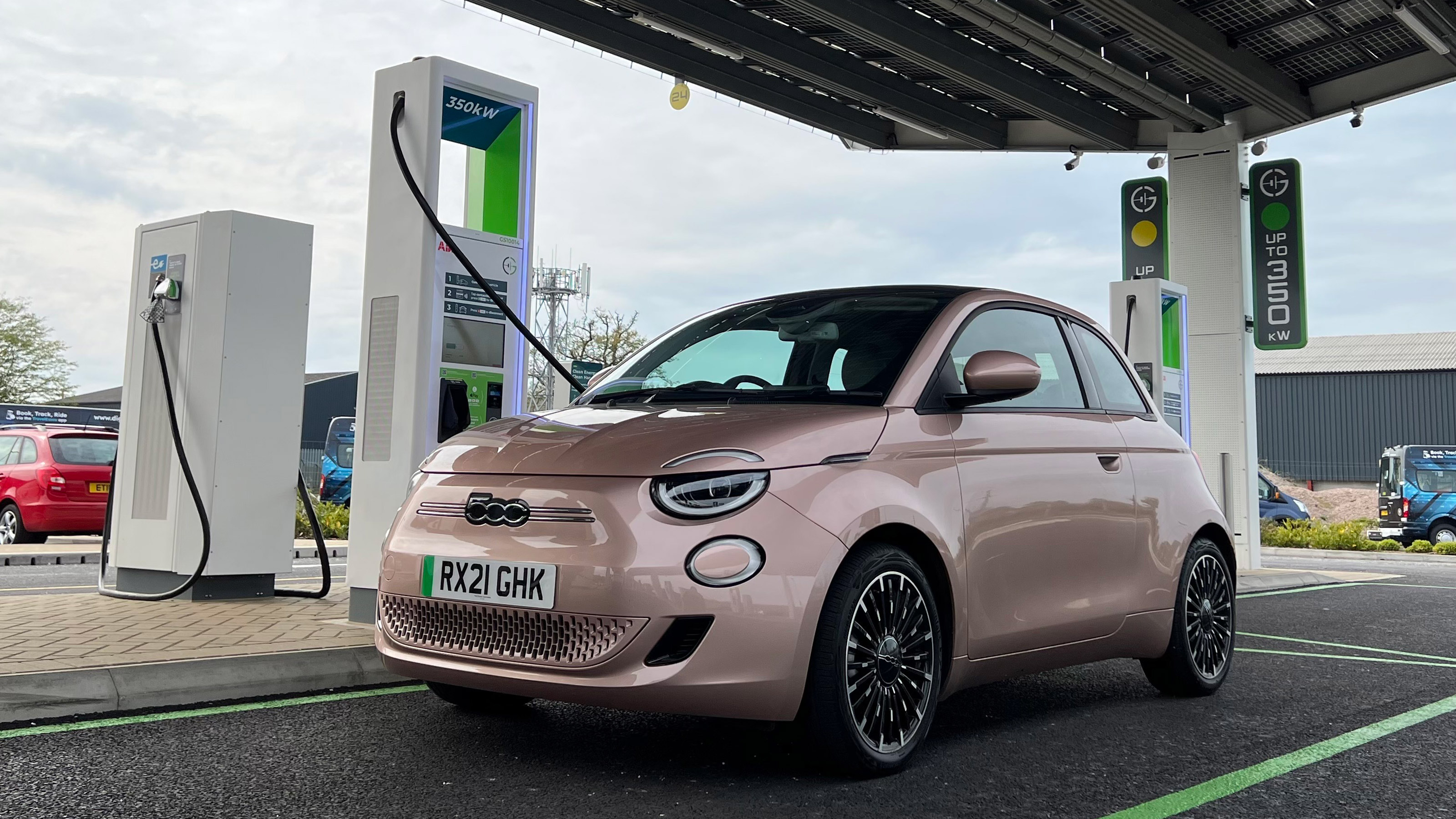 Rapid charging station