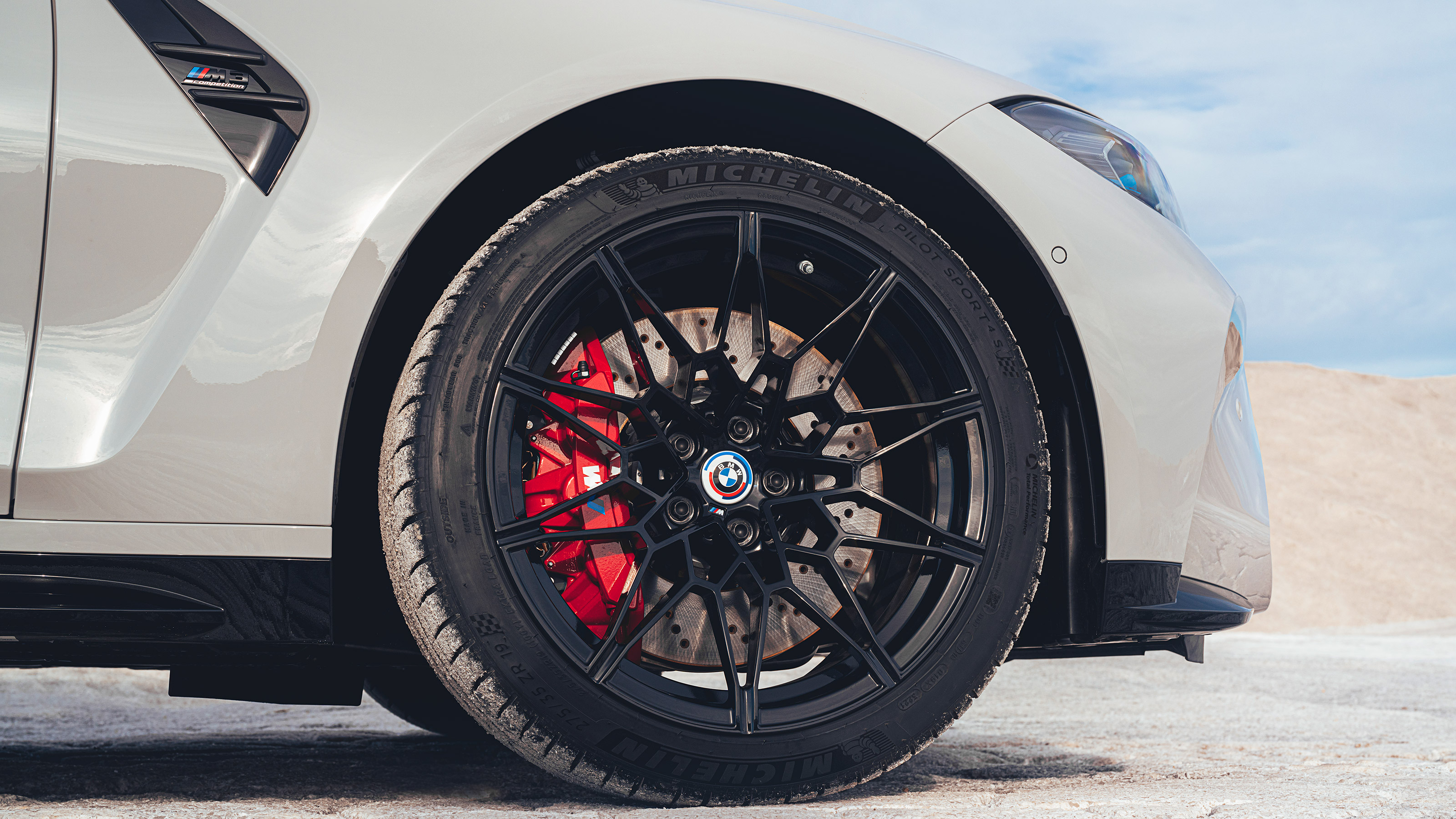BMW M3 Touring wheel
