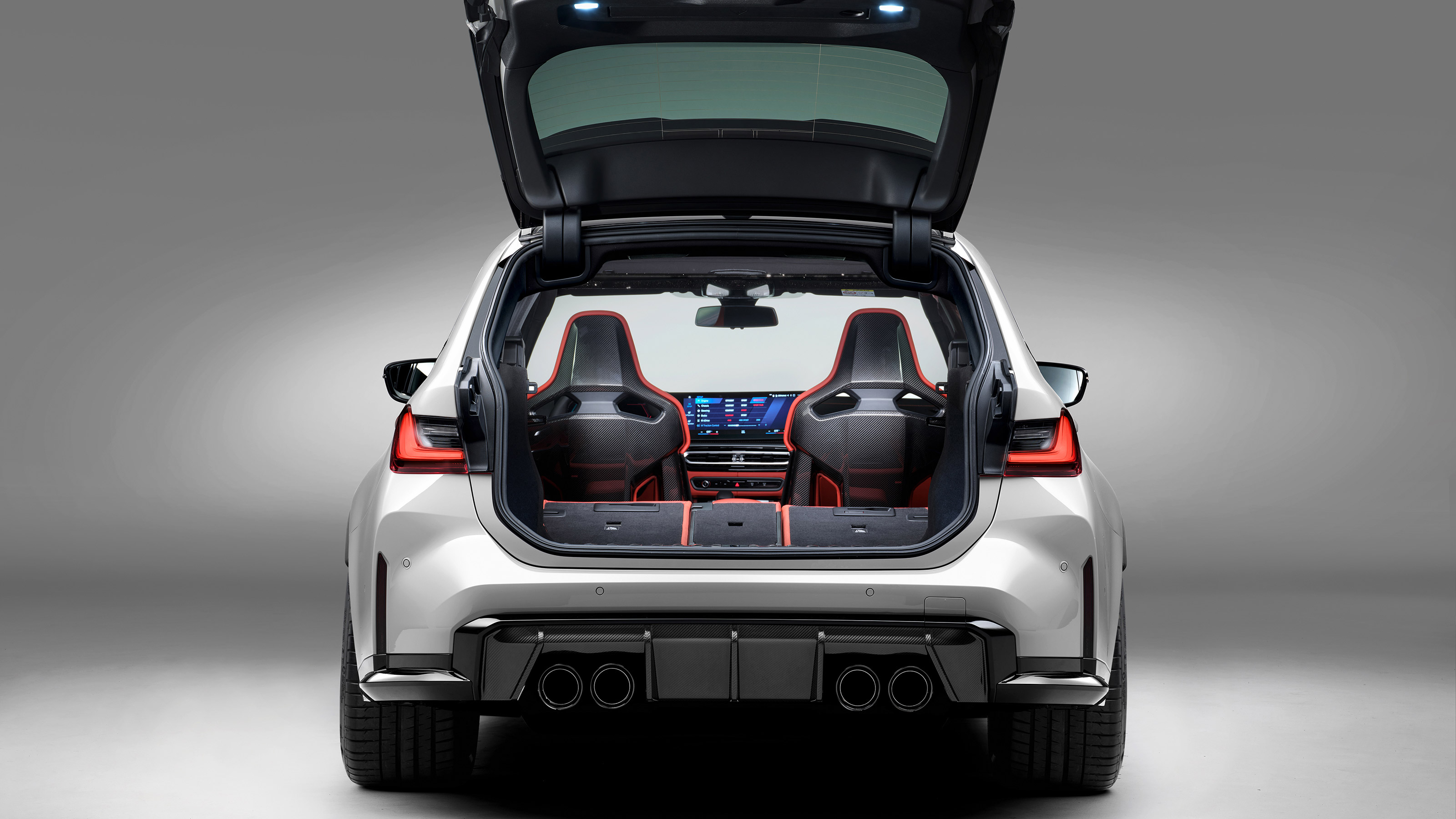 BMW M3 Touring boot