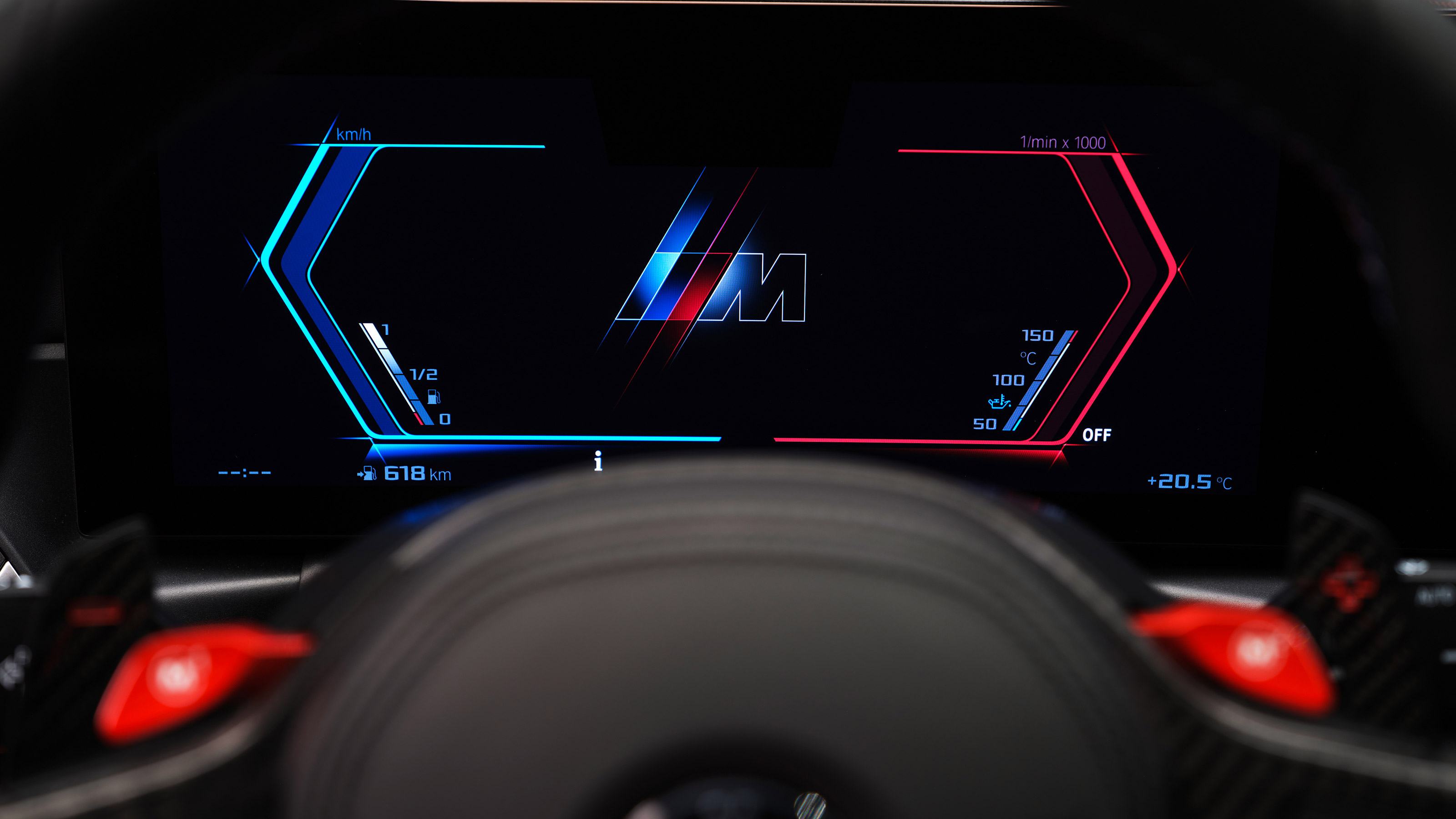 BMW M3 Touring dials