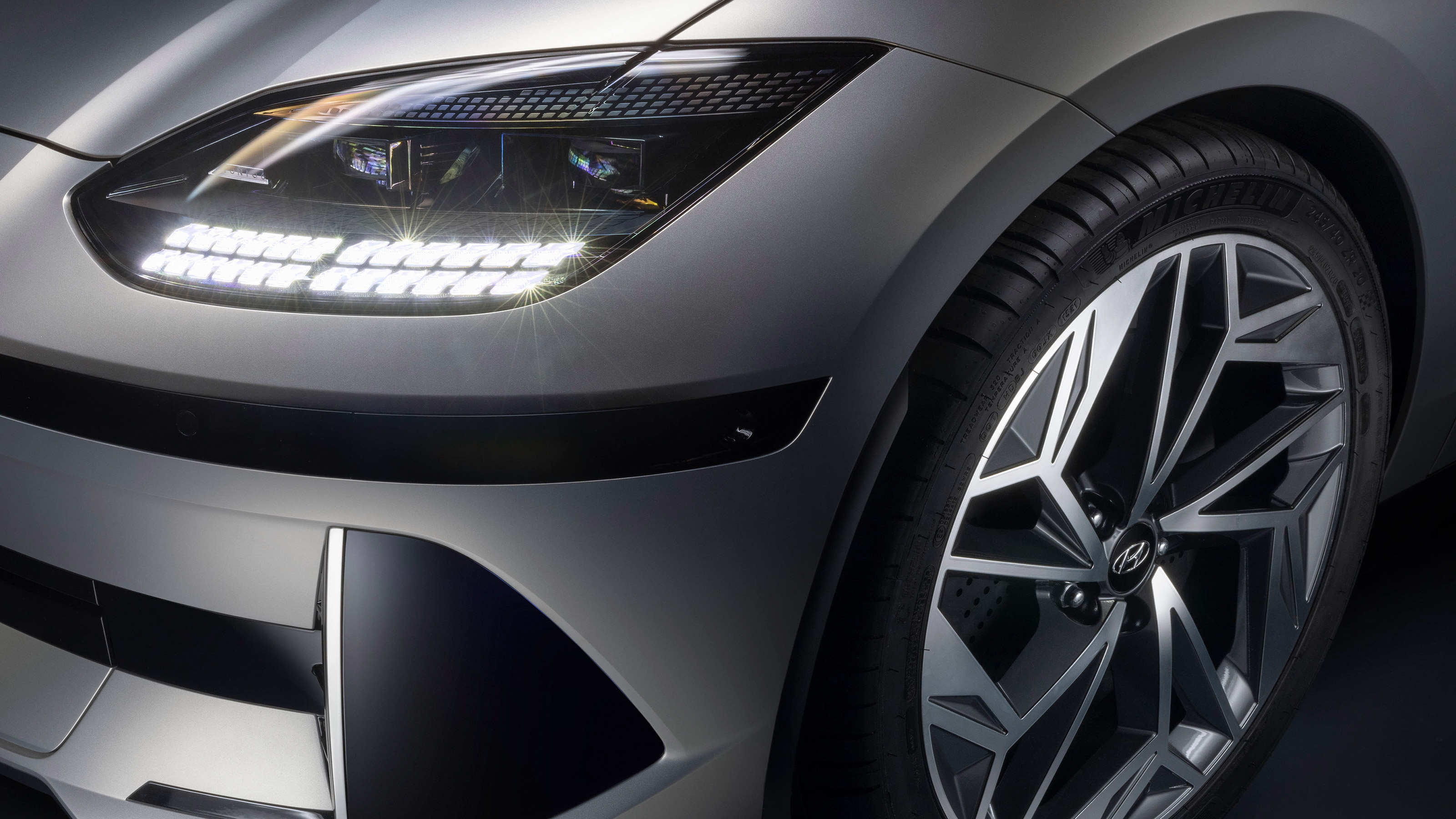 Hyundai Ioniq 6 headlight