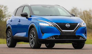2022 Nissan Qashqai front corner