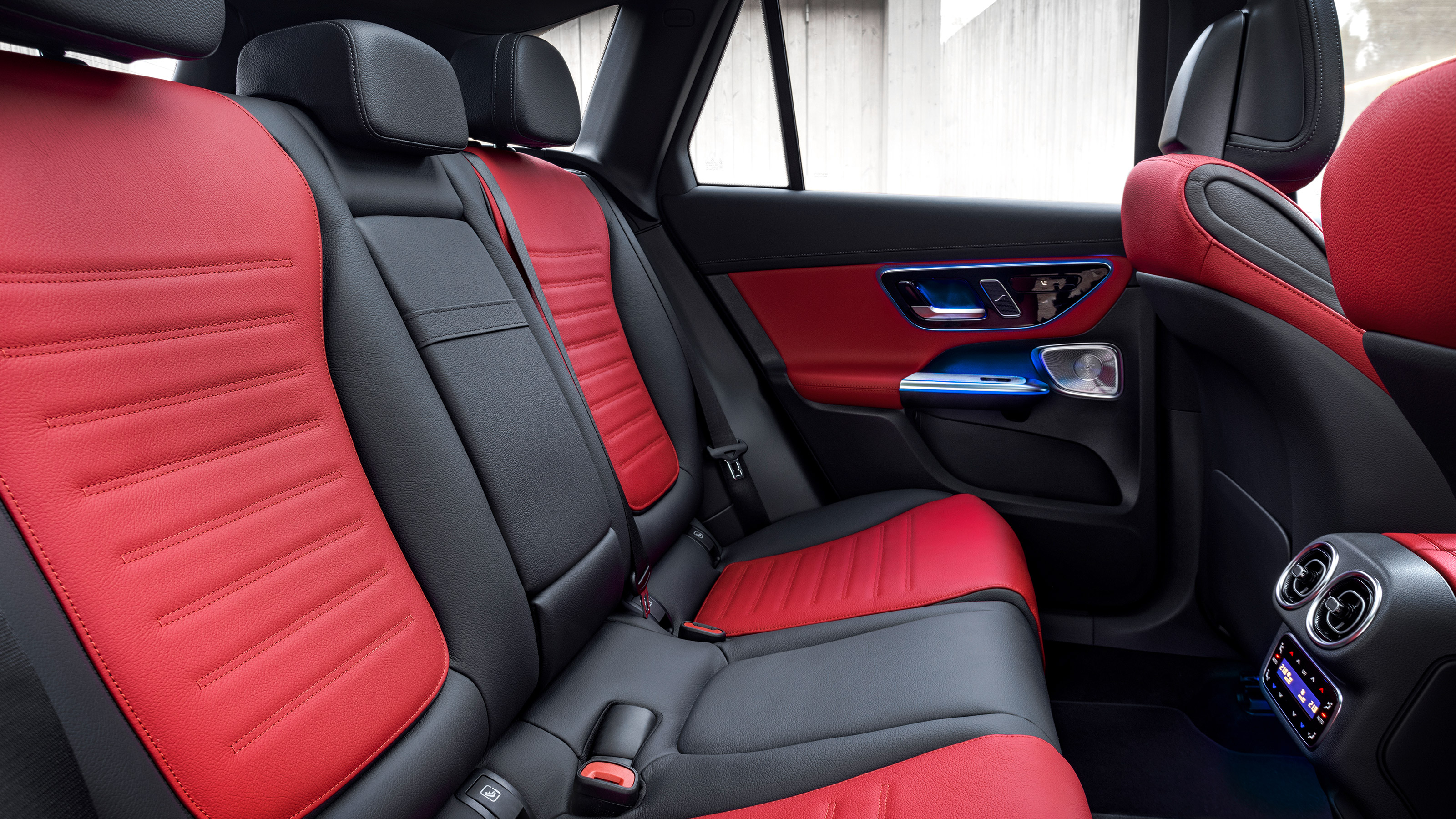 2022 Mercedes GLC interior rear