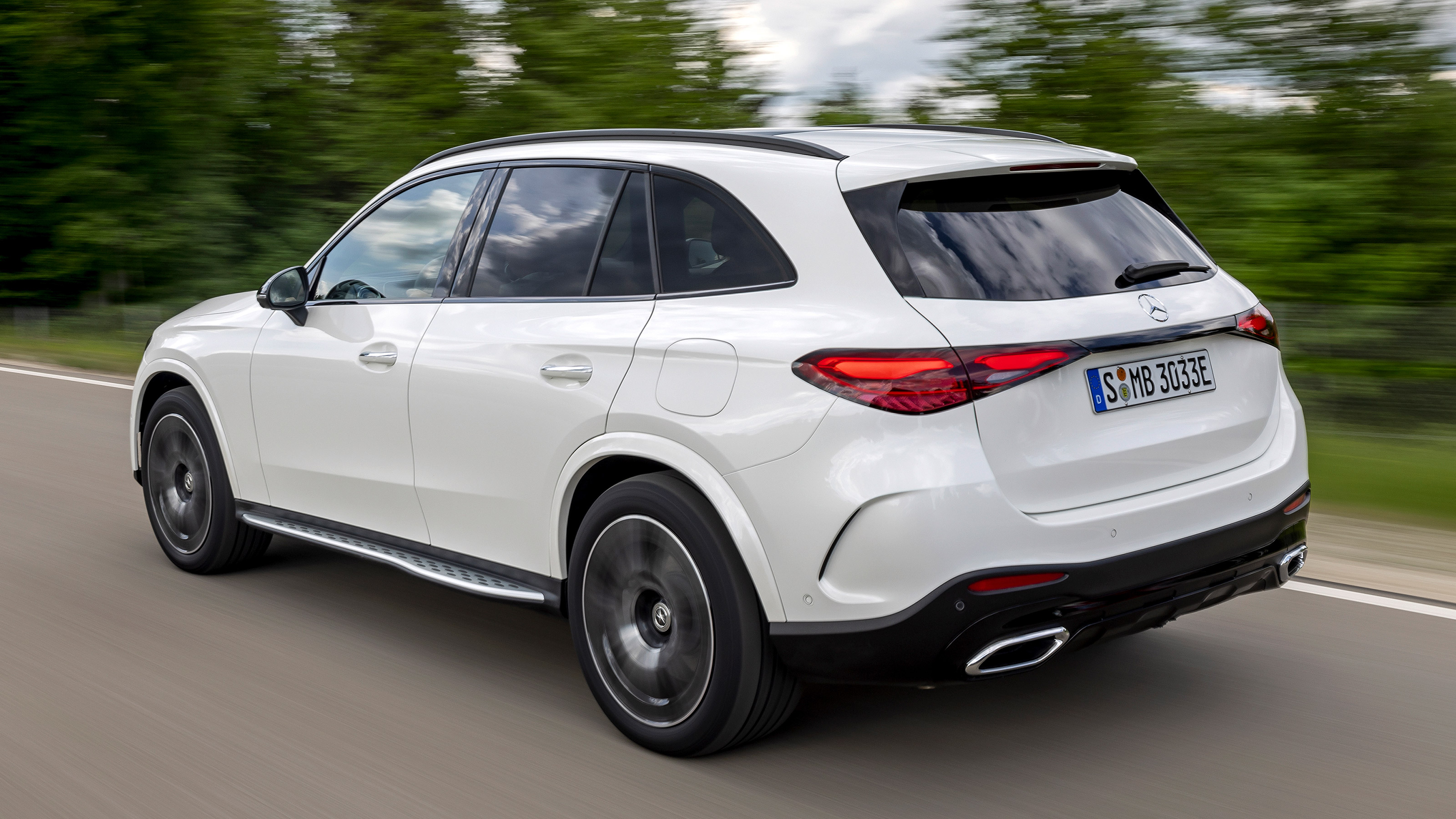 2022 Mercedes GLC rear near side