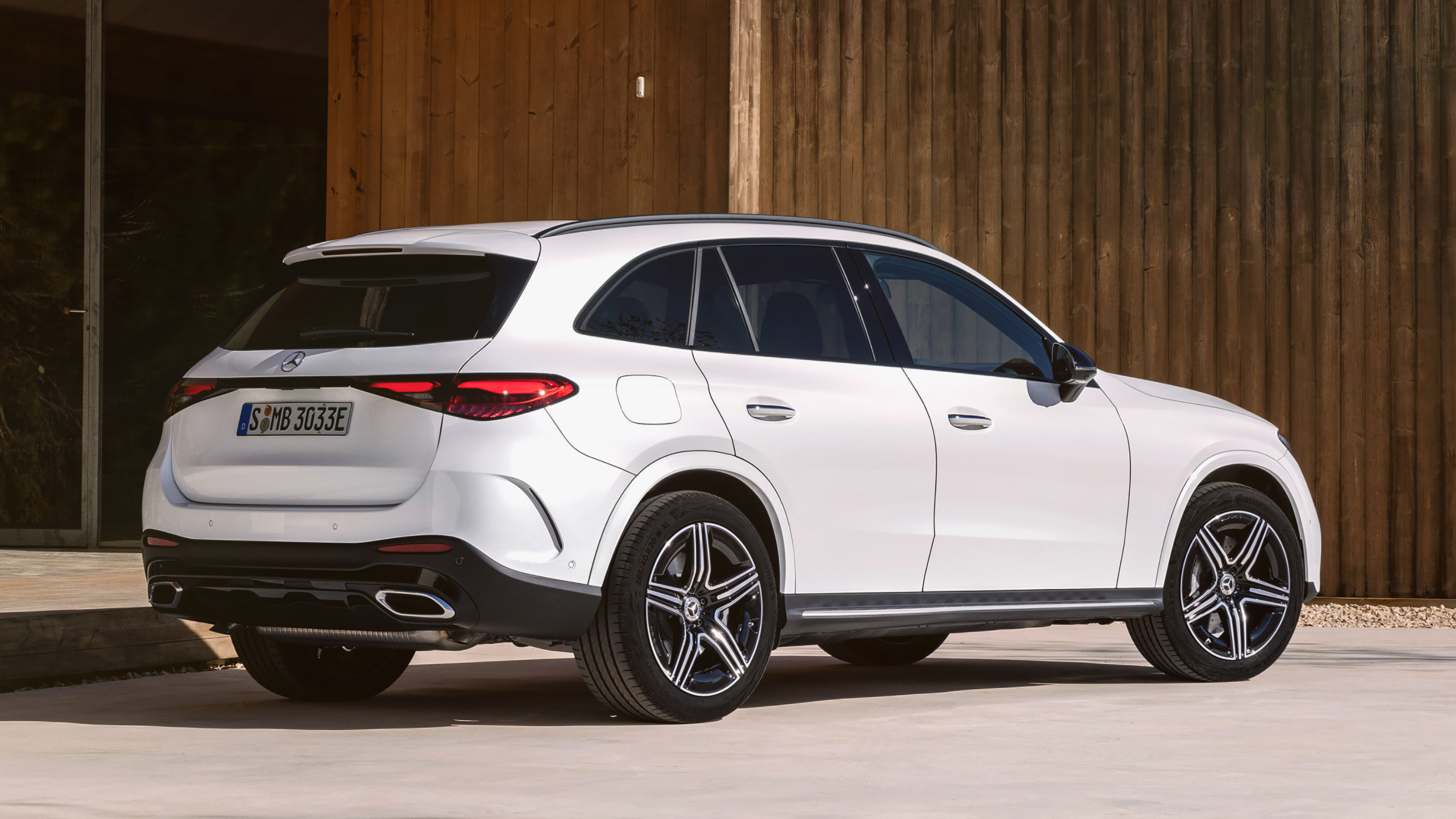 2022 Mercedes GLC rear off side