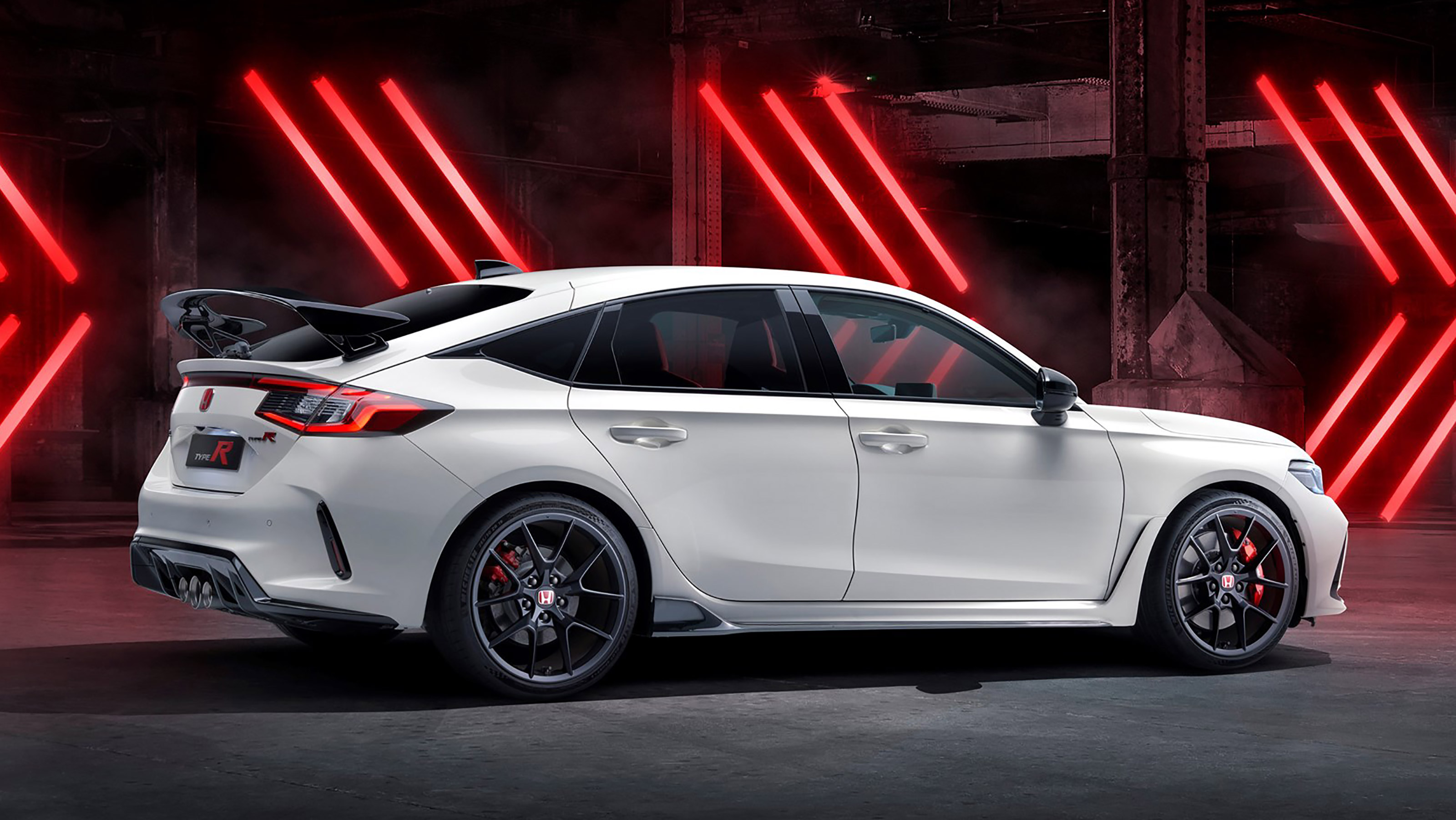 2023 Civic Type R side rear driver side