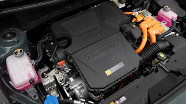 Kia Niro SUV hybrid engine bay