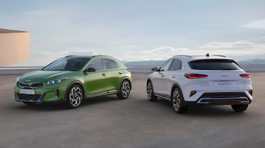 2022 Facelift Kia XCeed front and rear