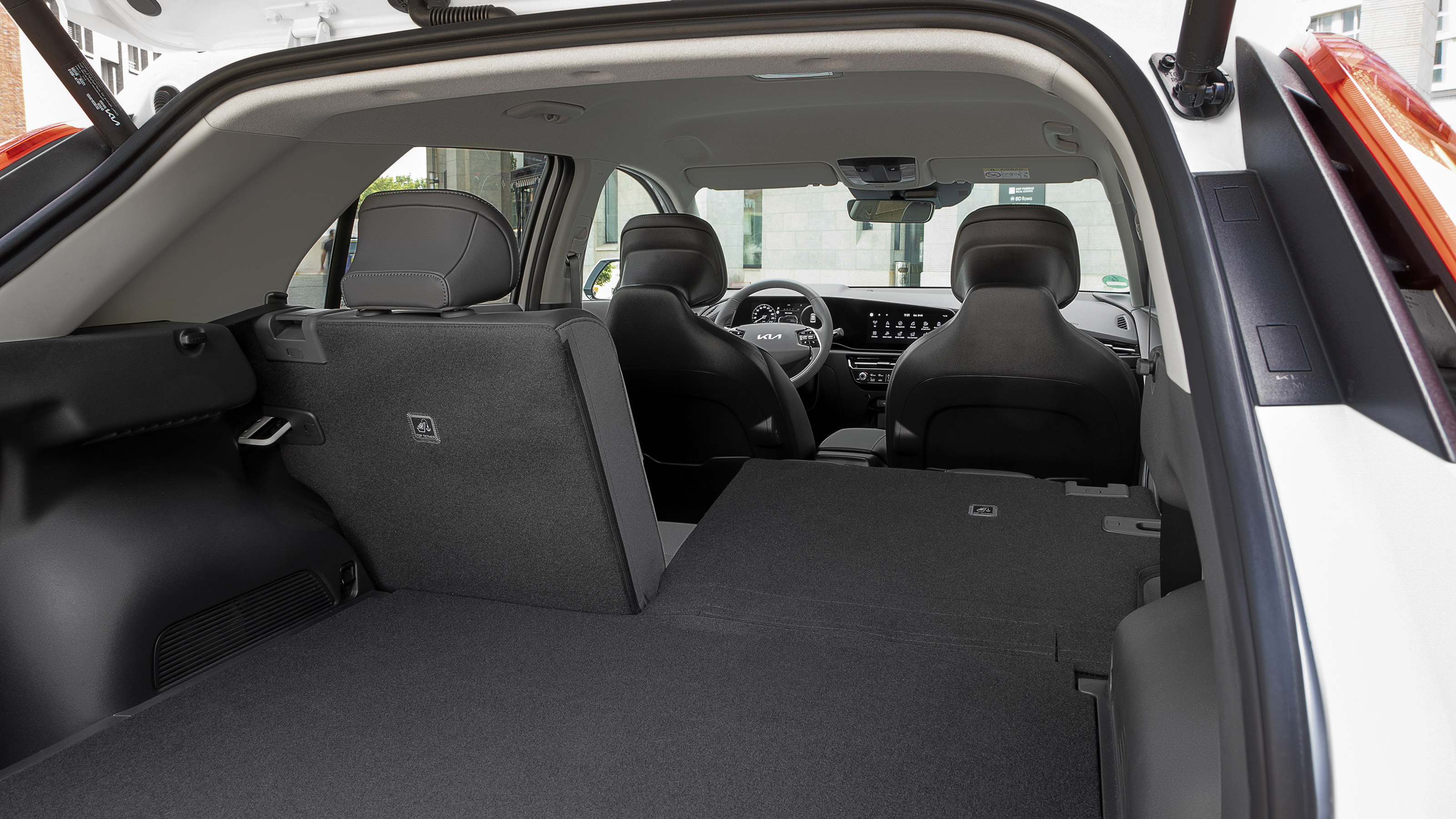 Kia Niro SUV EV boot space