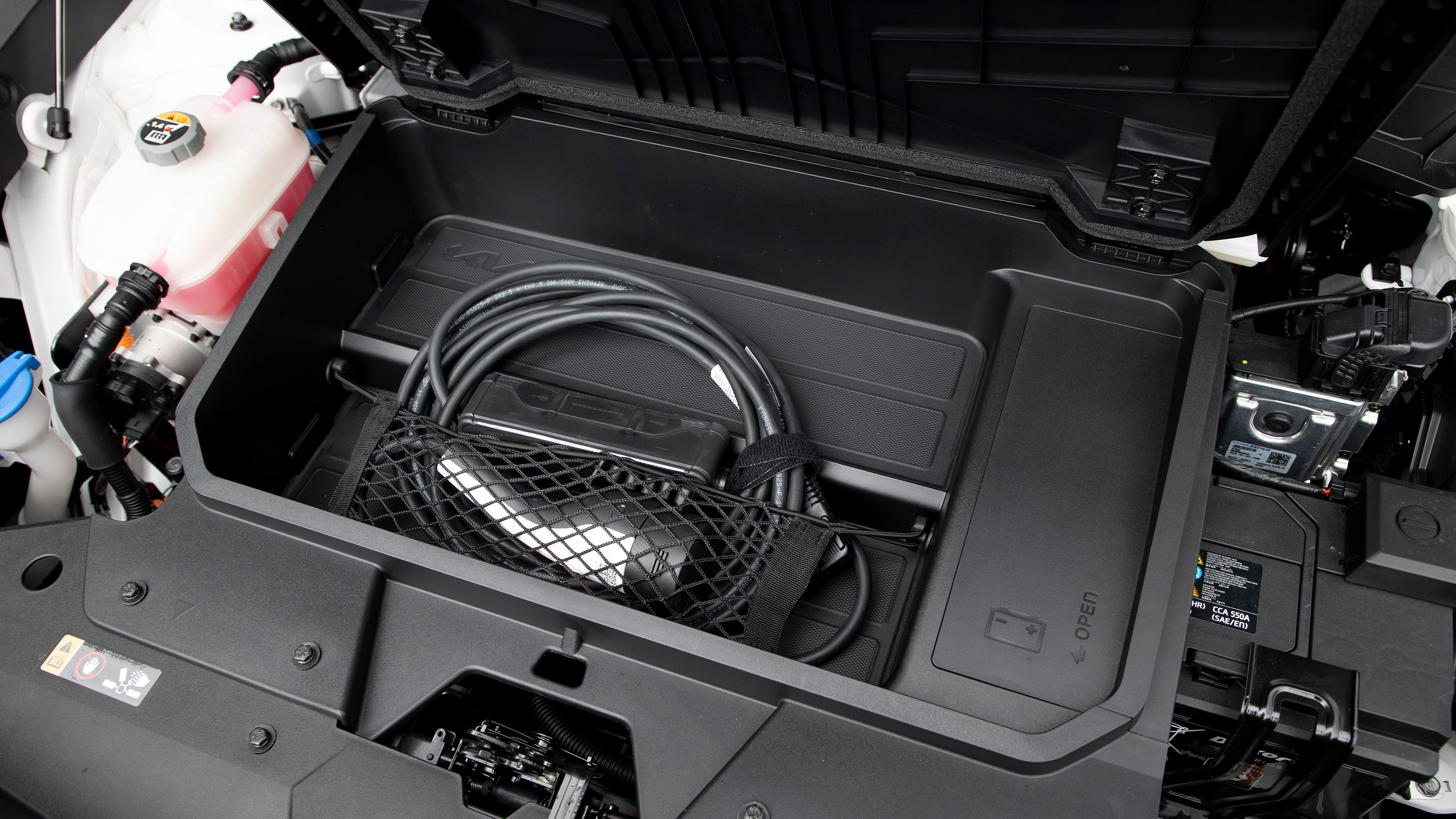 Kia Niro SUV EV frunk space