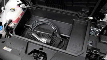 Kia Niro SUV EV frunk space