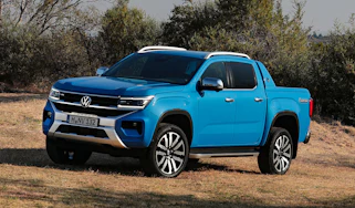 Volkswagen Amarok pickup front 3/4