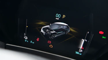 DS 4 hatchback UK instrument display