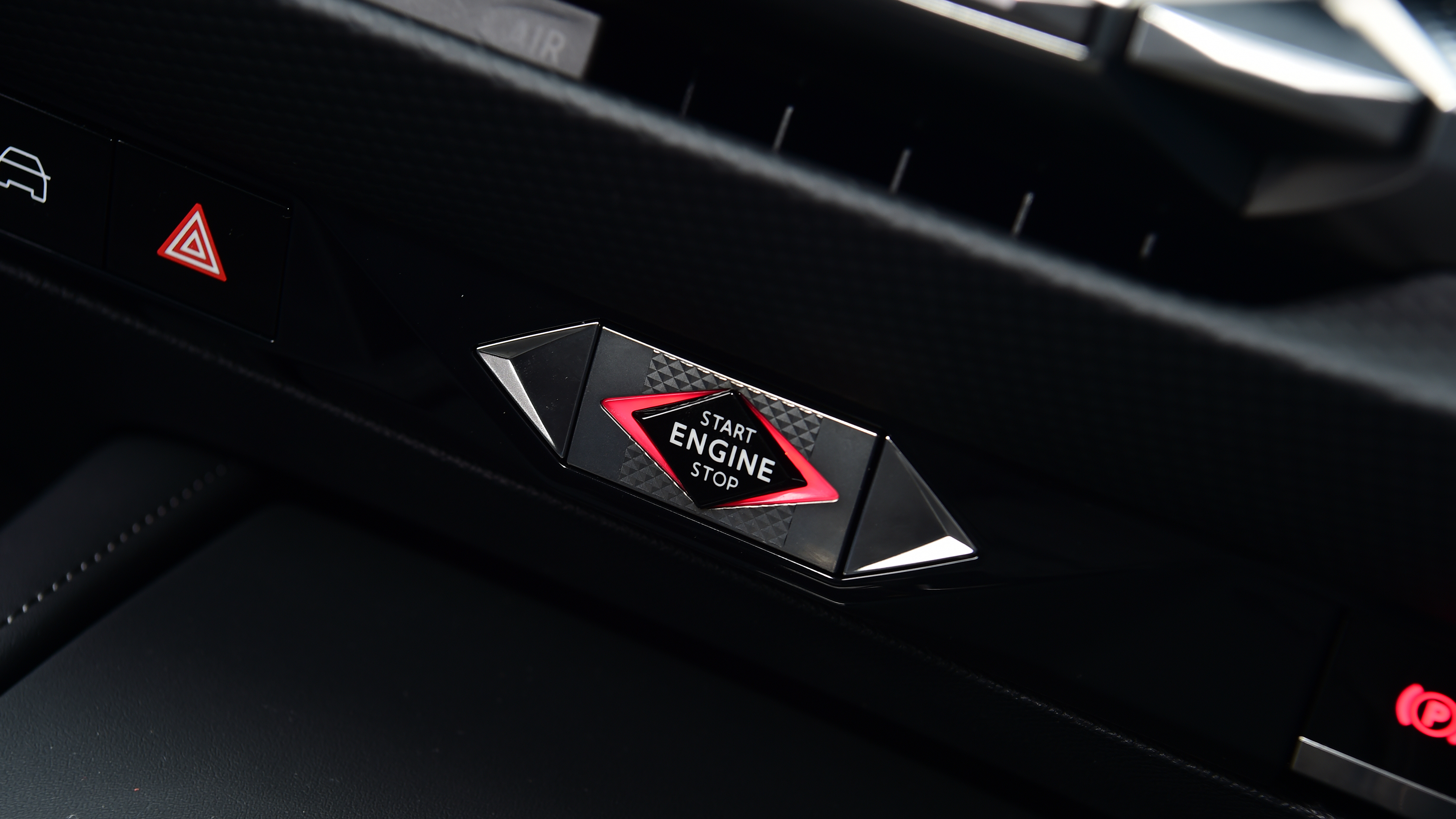 DS 4 hatchback UK dashboard