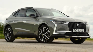 DS 4 hatchback UK front 3/4 static