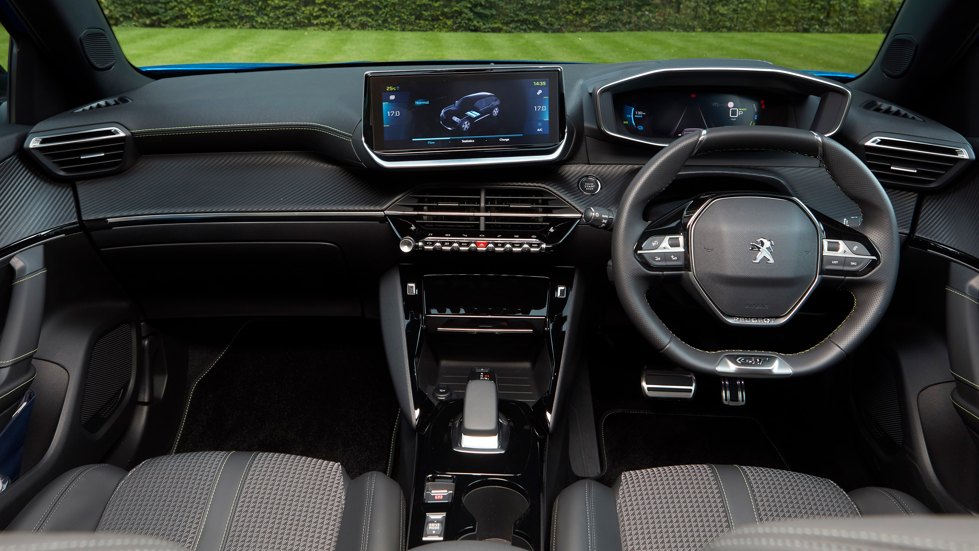 Peugeot 2008 interior