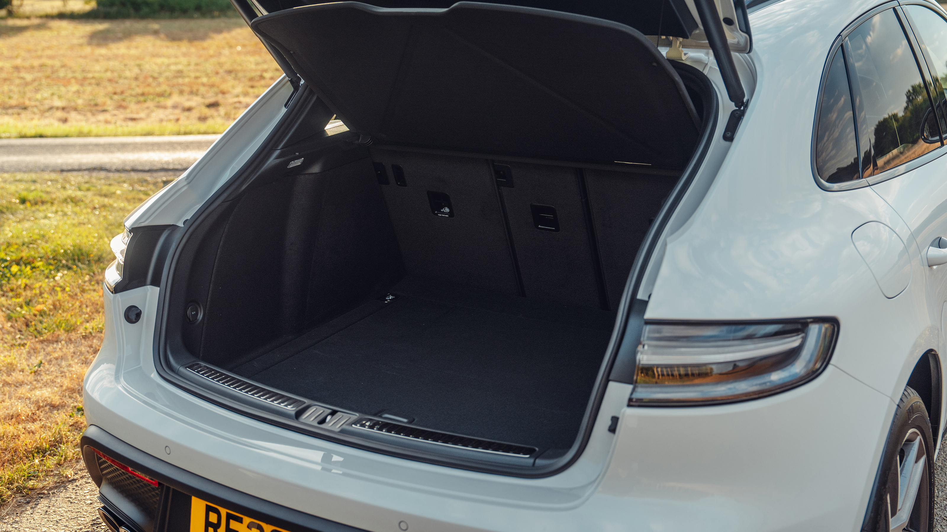 Porsche Macan SUV boot