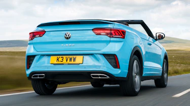 Volkswagen T-Roc Cabriolet rear tracking