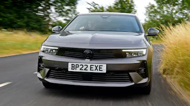 Vauxhall Astra hatchback front tracking