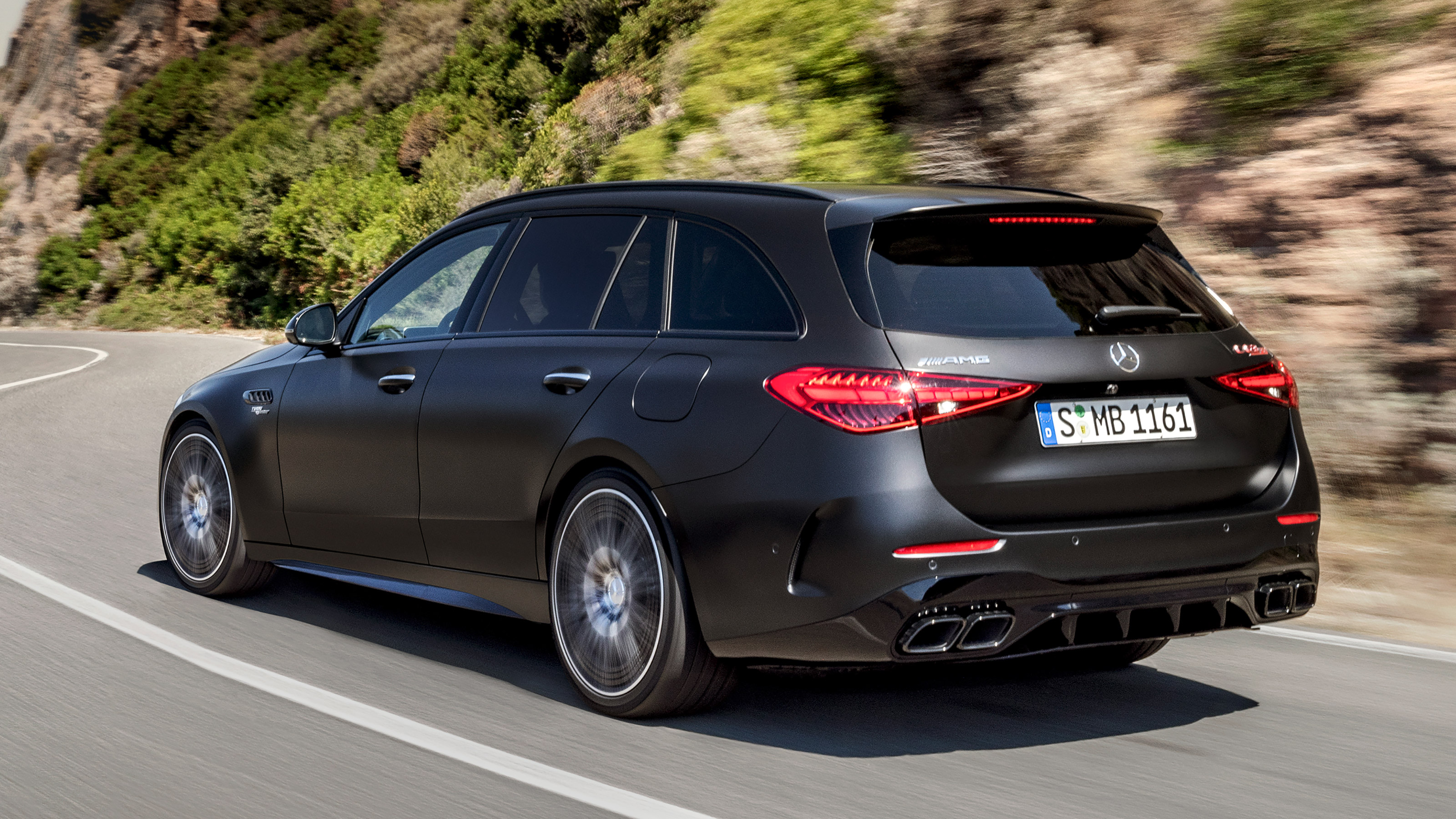 Mercedes-AMG C 63 rear tracking
