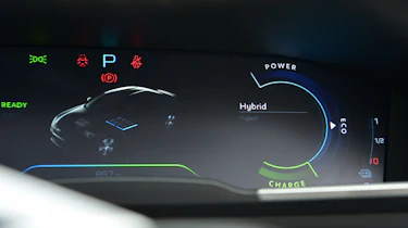 Peugeot 508 hatchback instruments