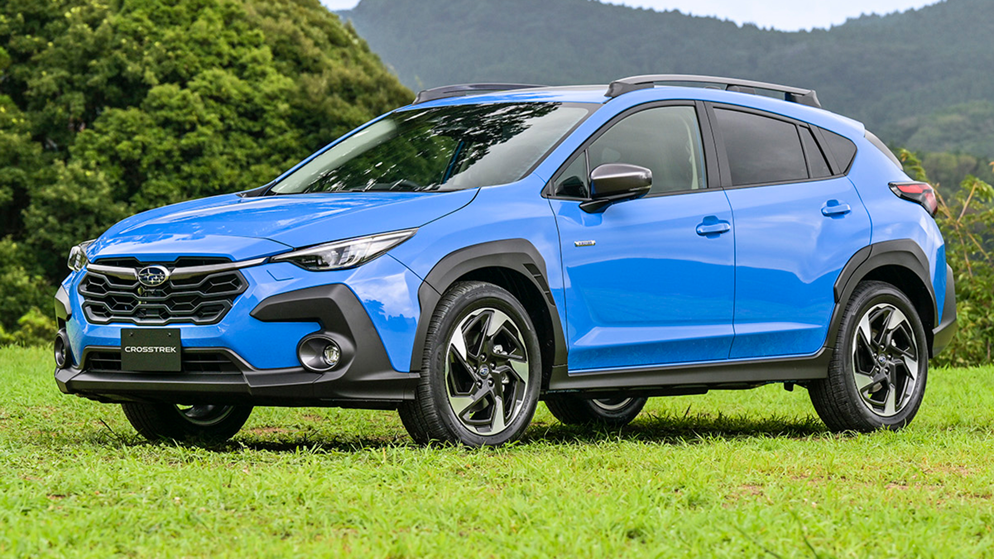 2023 Subaru Crosstrek front near side