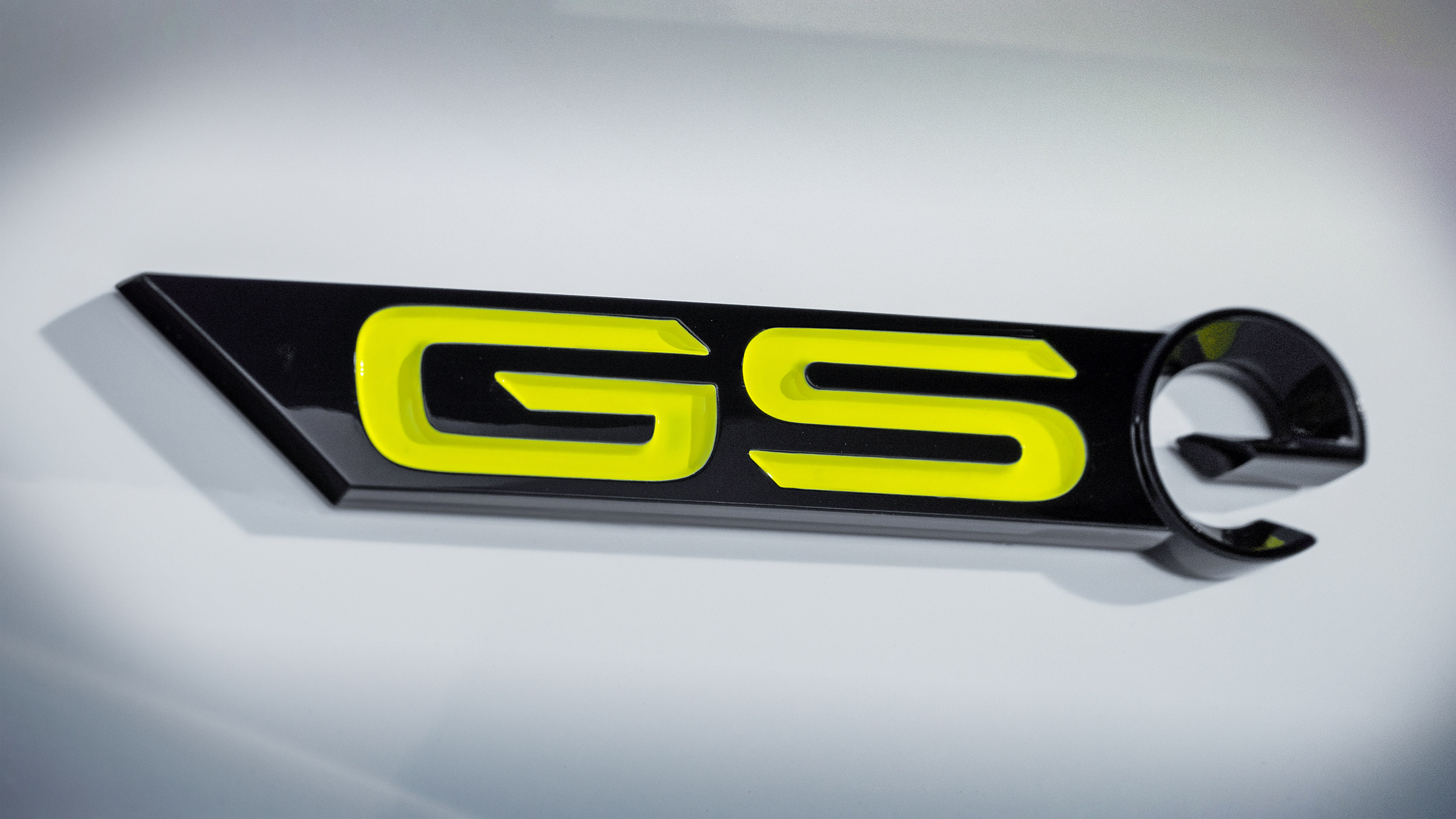 Vauxhall GSe badge