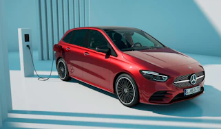 Mercedes B-Class facelift front offside